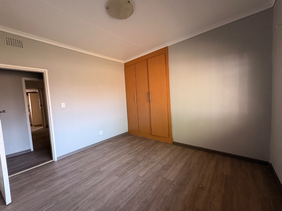 6 Bedroom Property for Sale in Wilkoppies North West